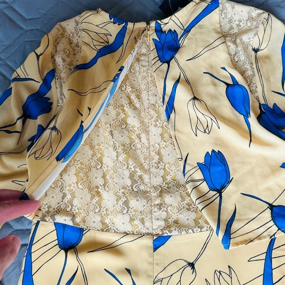 A138 Wild Meadow Yellow Tulip Mini Dress Lace Detail Floral Cottagecore Sz M - Picture 7 of 7